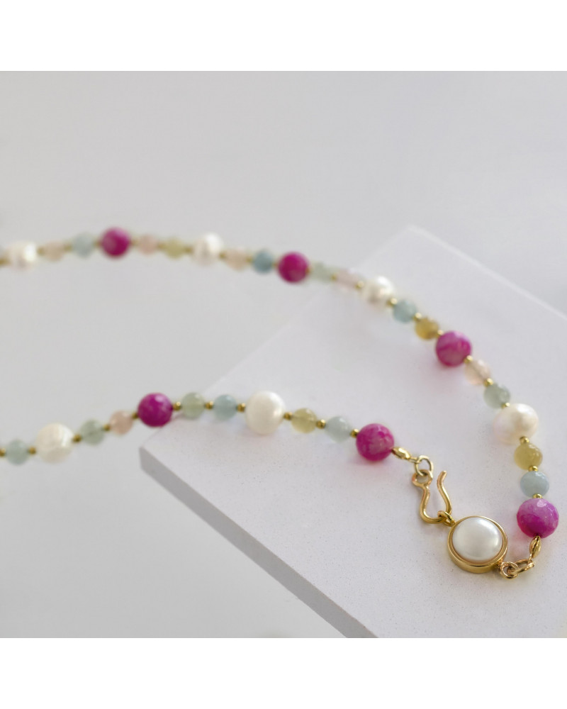 Choker na szyję z kolorowych kamieni i pereł Blossom Peony Choker na szyję z kolorowych kamieni i pereł Blossom Peony