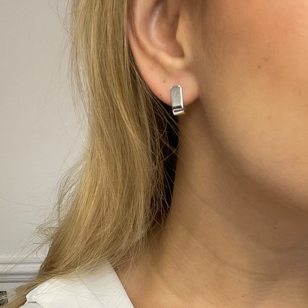 Srebrne kolczyki na sztyft