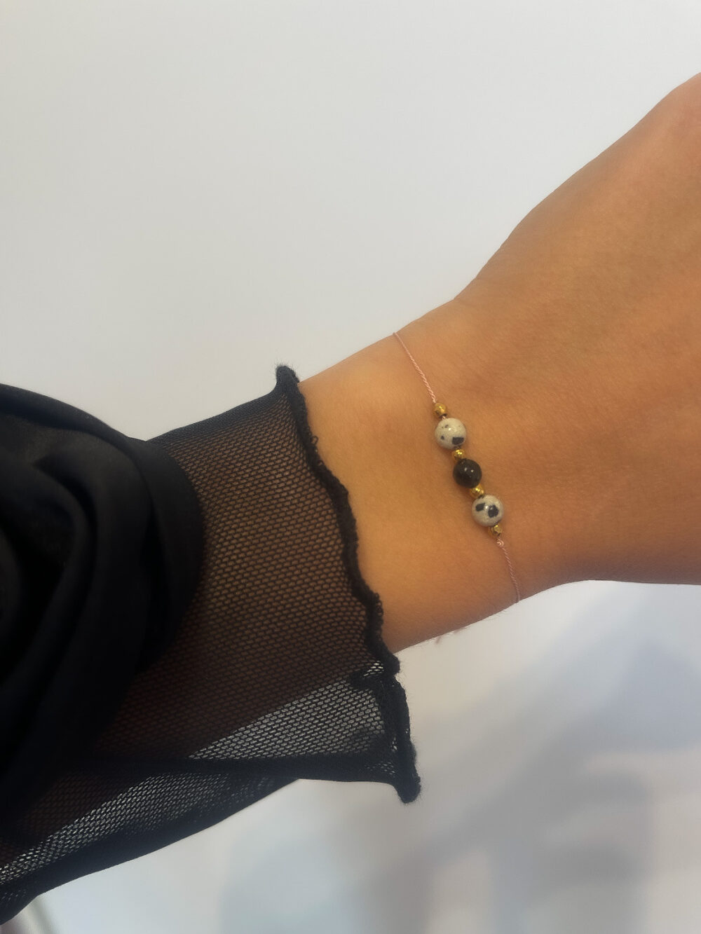 Bransoletka na pudrowej nici jedwabnej Aura Balance