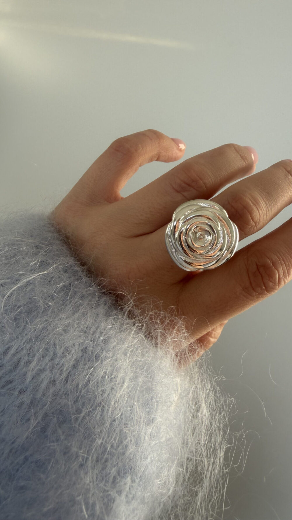 Pierścionek regulowany Rose