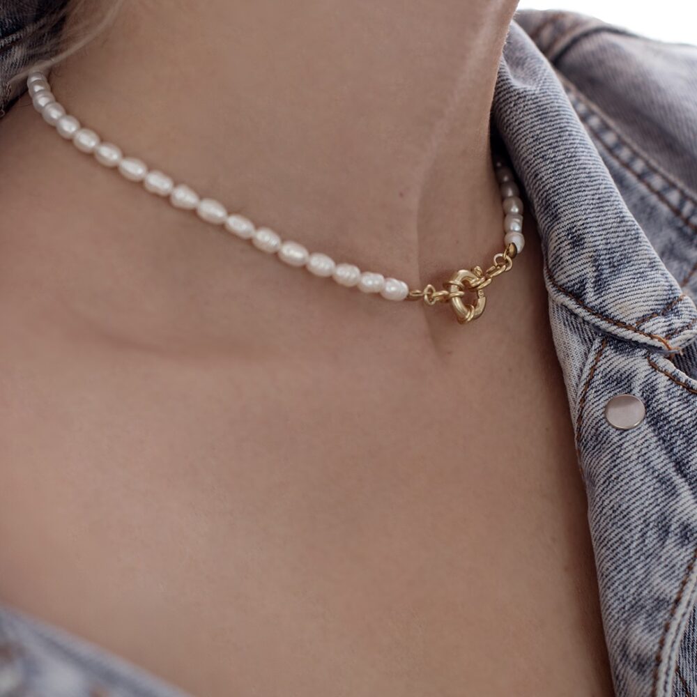 Choker z pereł naturalnych